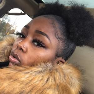 Meet your Posher, Lupita